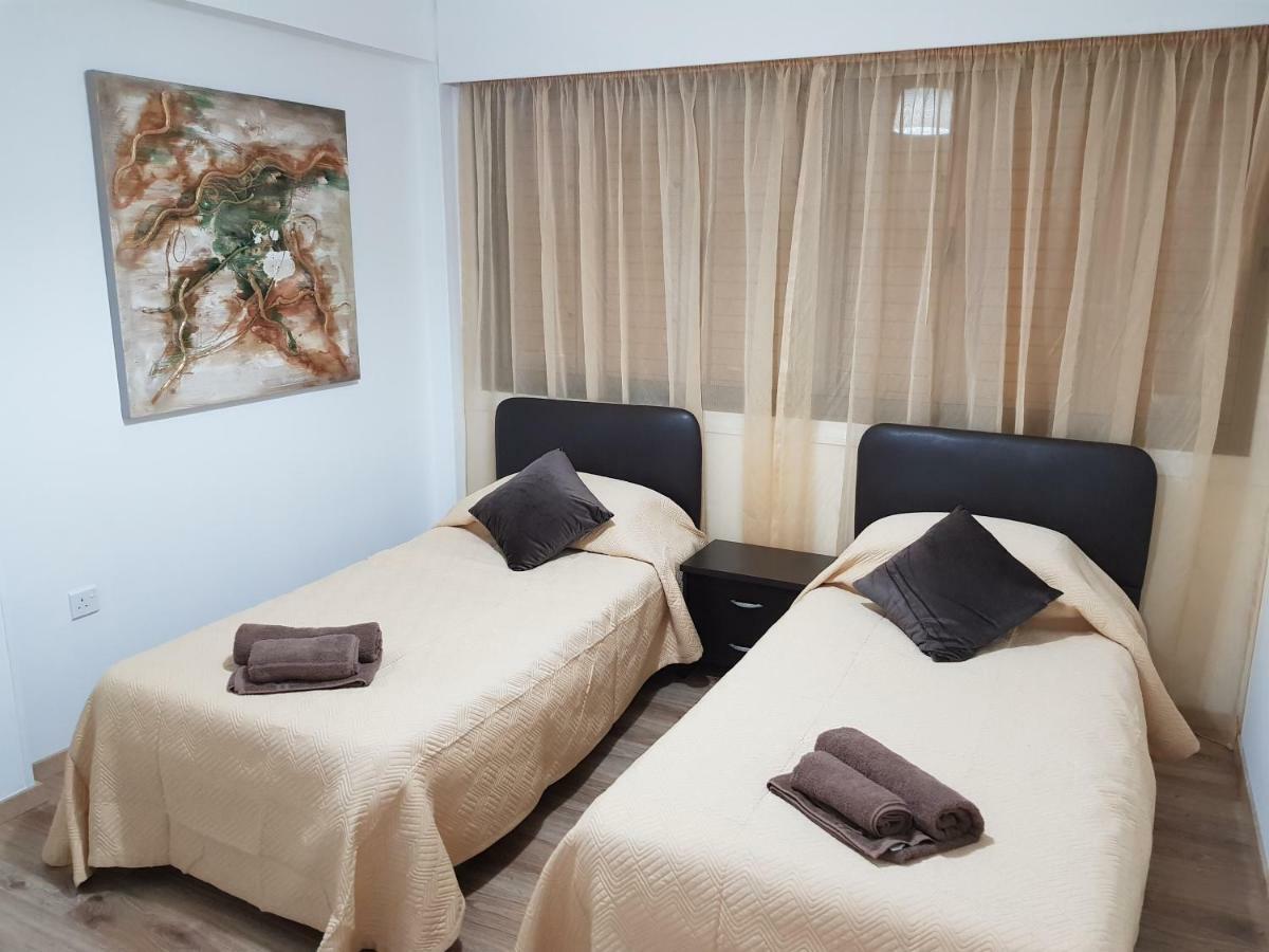 Haig'S Dream Flat On The Beach Larnaca Exterior foto