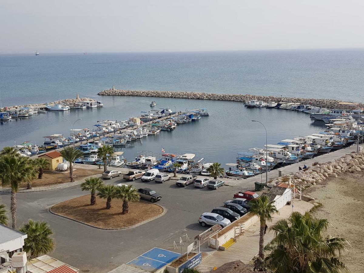 Haig'S Dream Flat On The Beach Larnaca Exterior foto